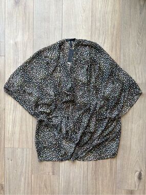 BCBGMaxAzria Patterned Kimono
